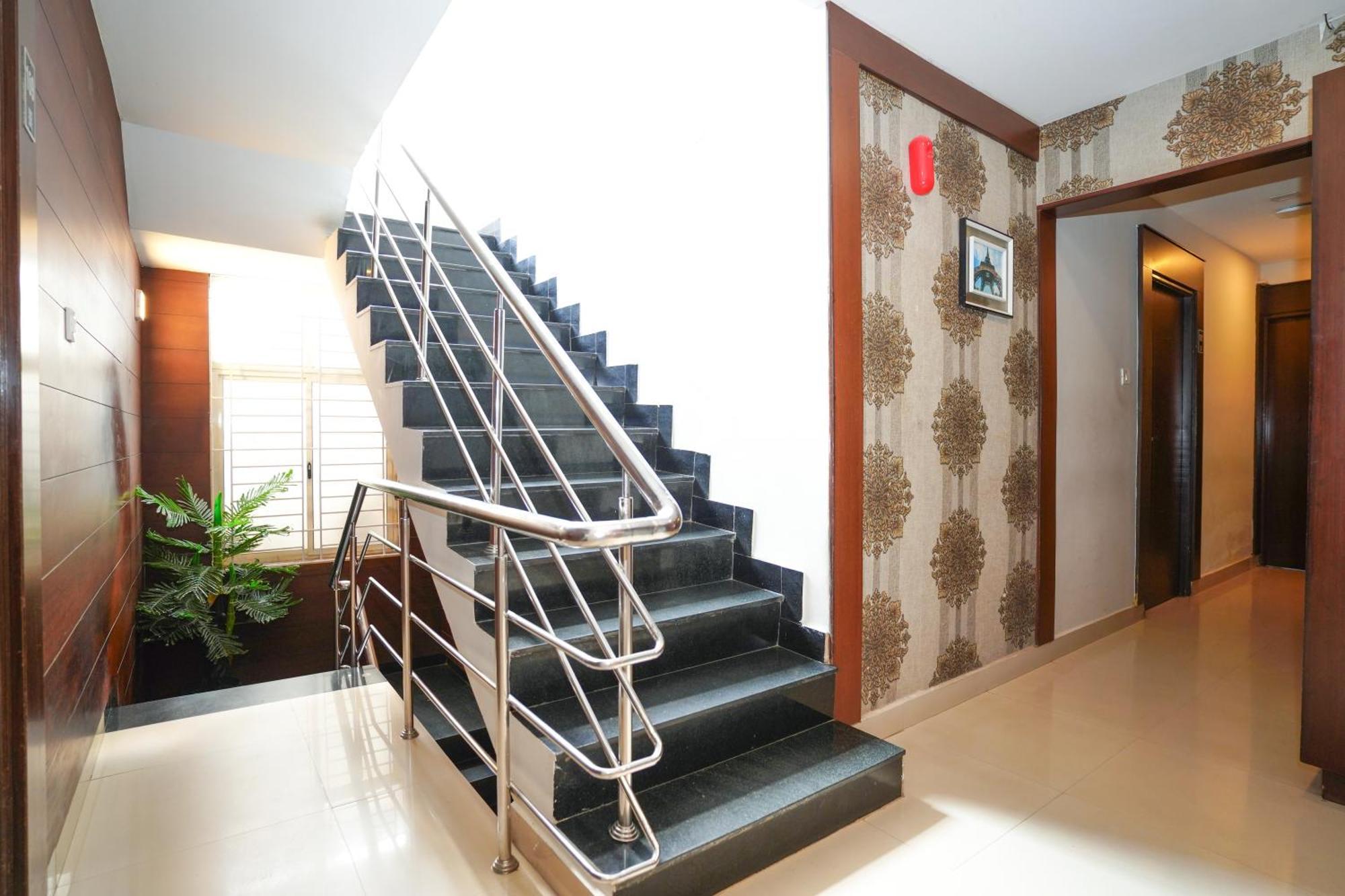 Zaith Residency होटल 2*